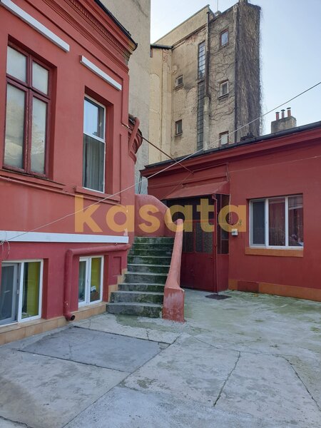 Armeneasca apartament 3  zona centrala  confort si liniste  mijlocul Capitalei
